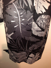 Load image into Gallery viewer, Leaf Print Bodycon Dress